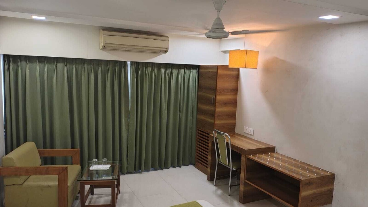 Photo of Bedroom in Sayajiganj