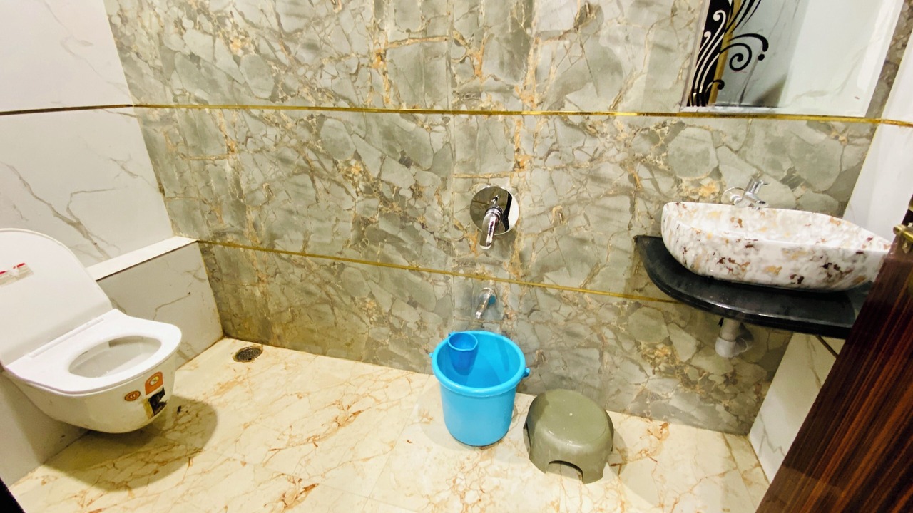 Photo of Bathroom in Omkareshwar