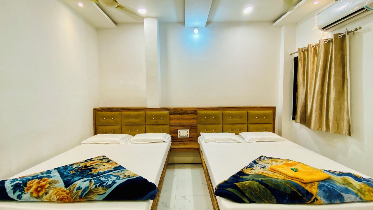 Photo of Bedroom in Omkareshwar