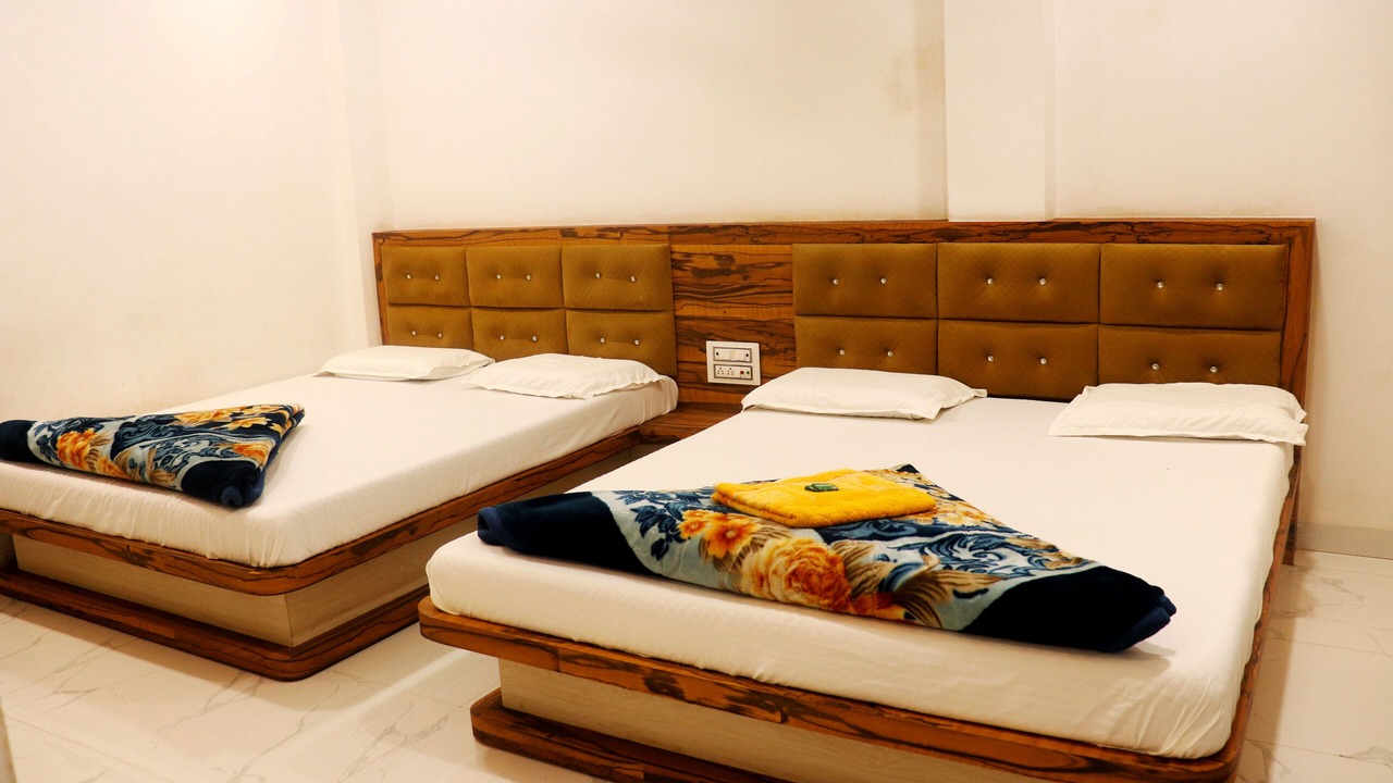 Photo of Bedroom in Omkareshwar