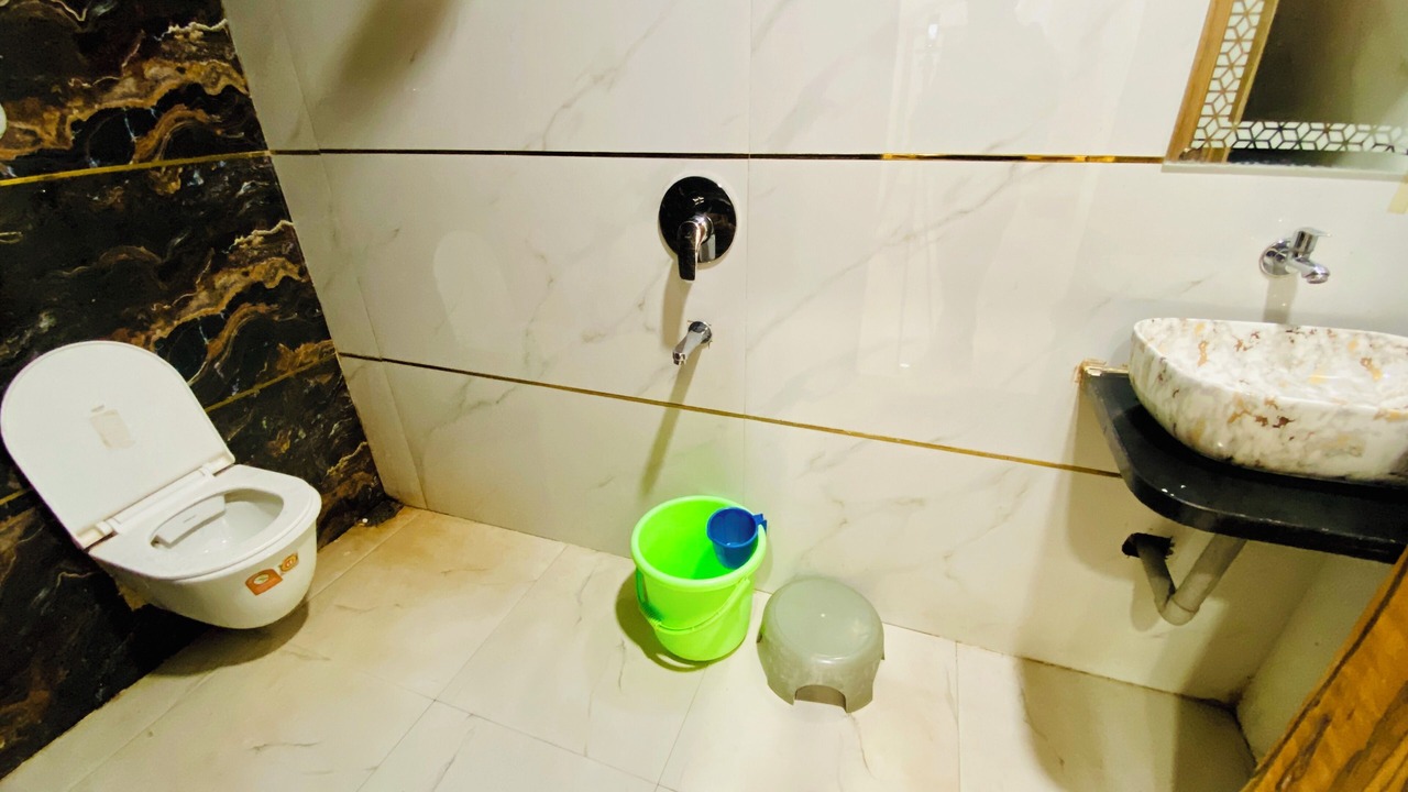 Photo of Bathroom in Omkareshwar