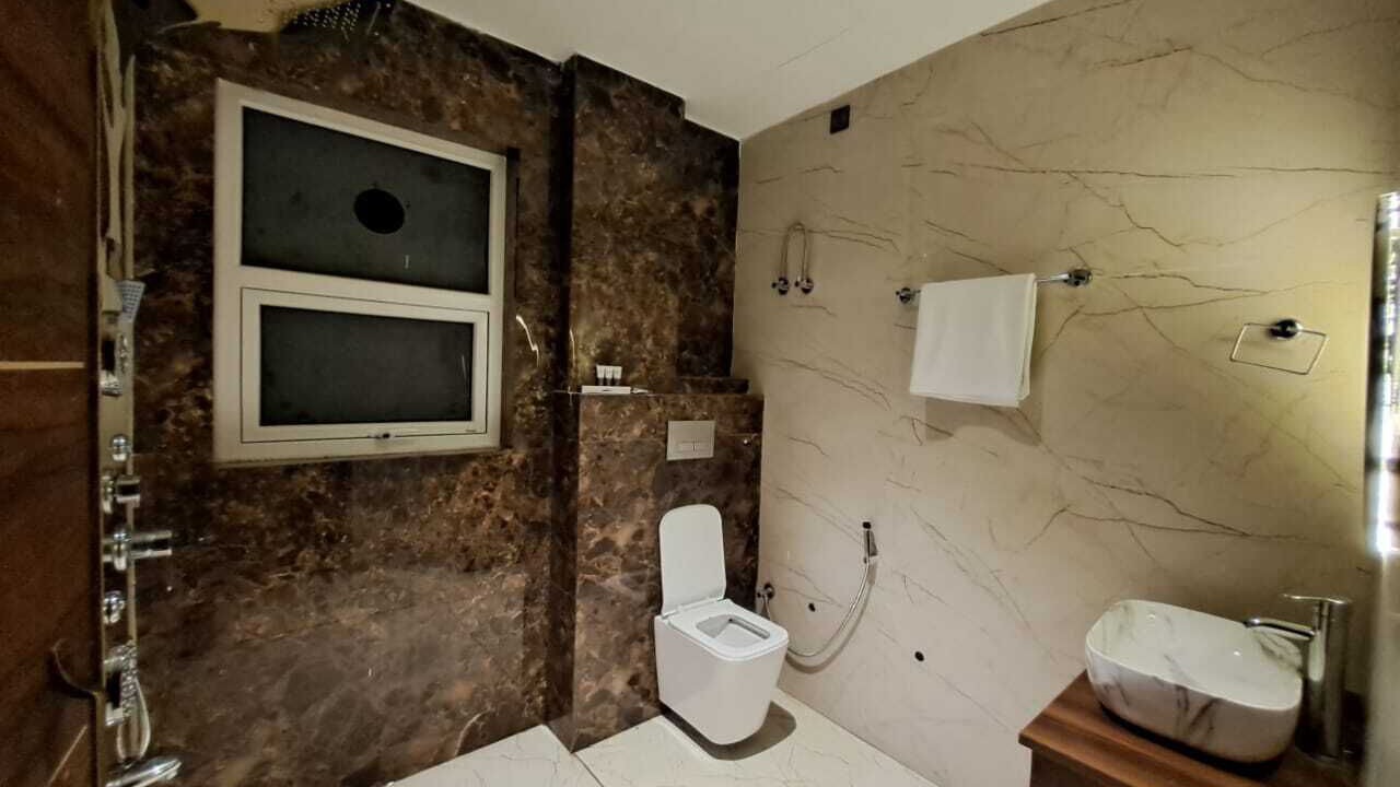 Photo of Bathroom in Gunehr