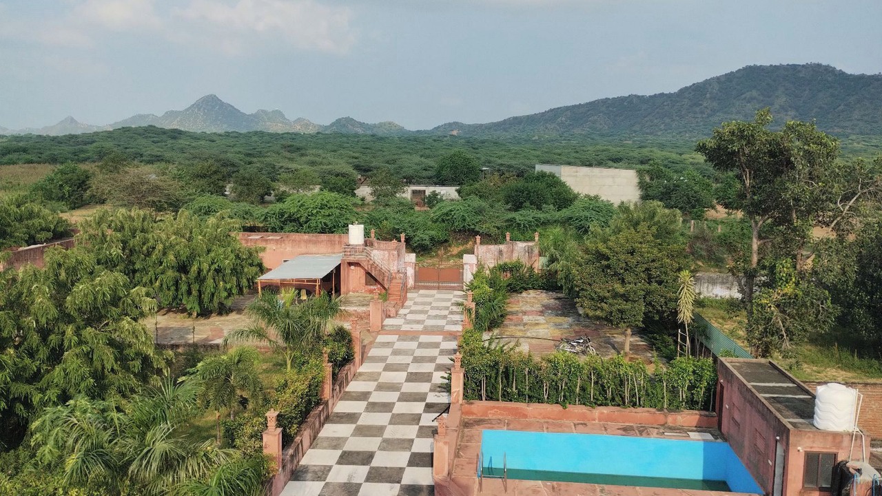 Photo of Patio Balcony in Village Hokra