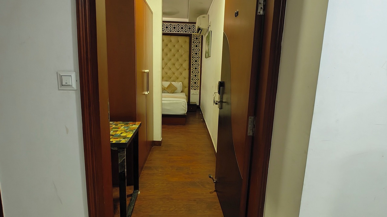 Photo of Bedroom in Dariyaganj