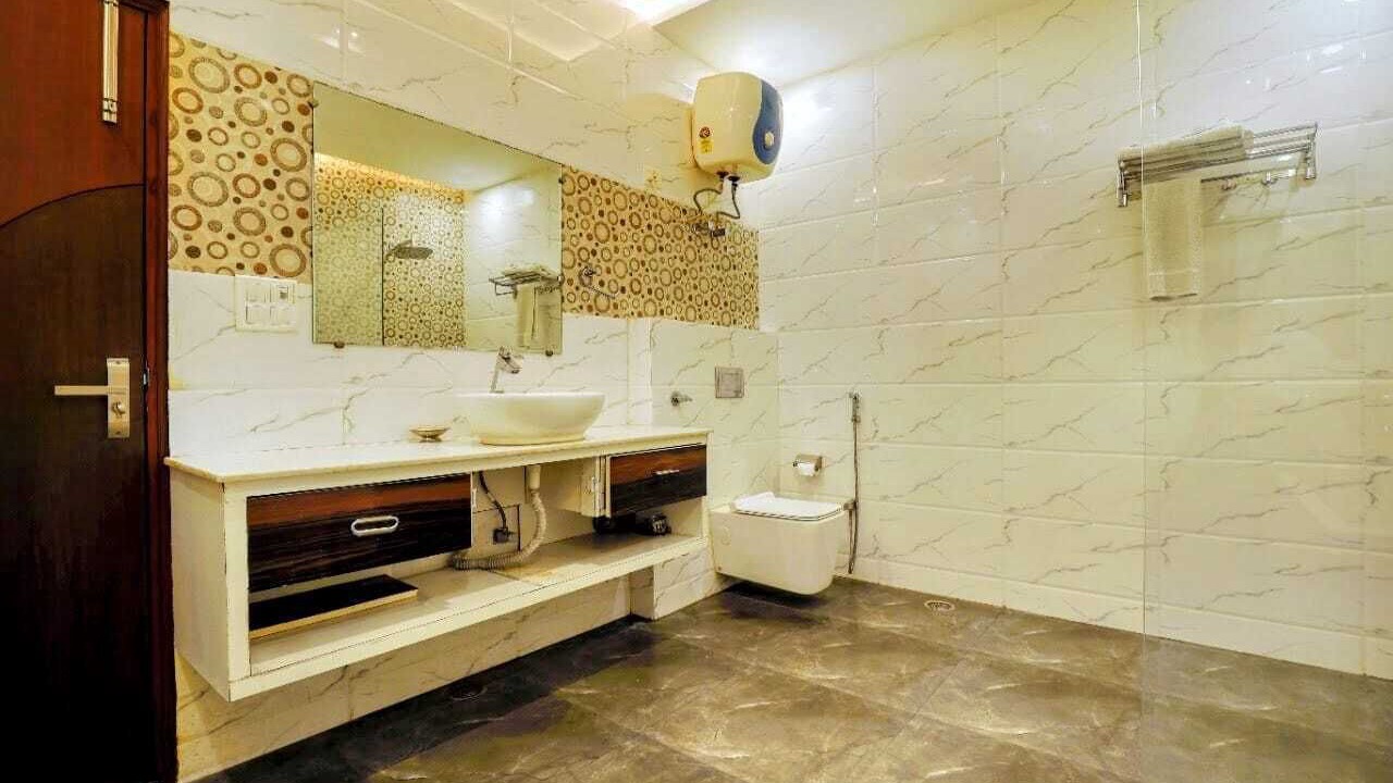 Photo of Bathroom in Dariyaganj