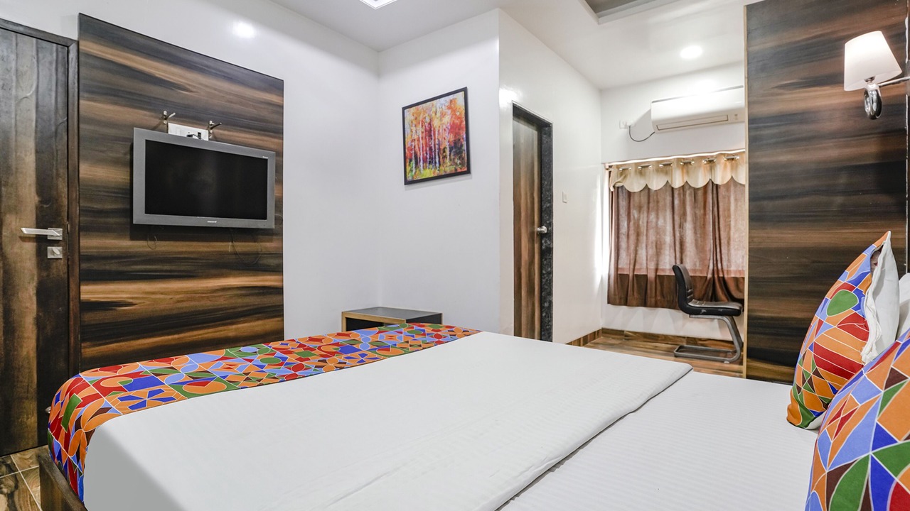 Photo of Bedroom in Daulatabad