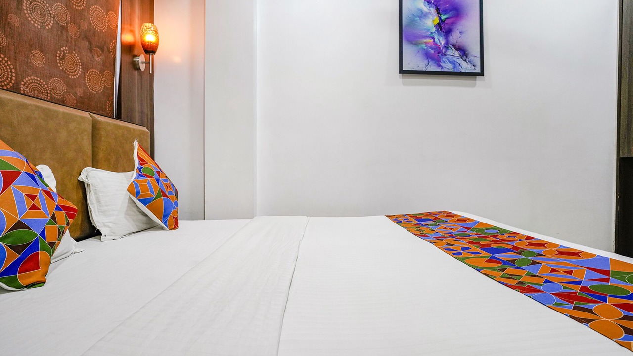 Photo of Bedroom in Daulatabad