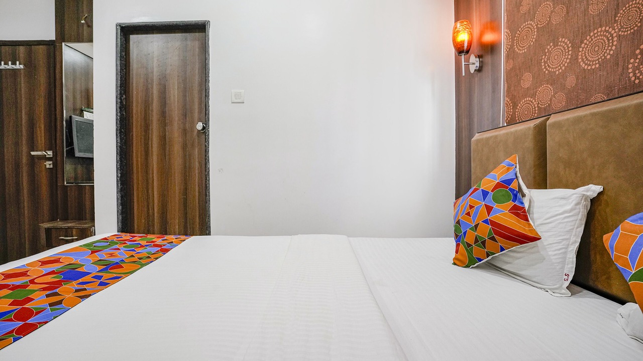 Photo of Bedroom in Daulatabad