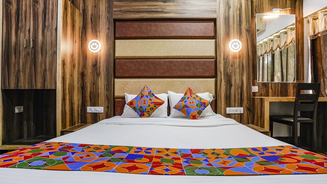 Photo of Bedroom in Daulatabad