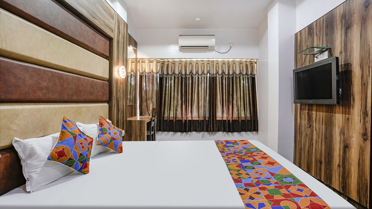 Photo of Bedroom in Daulatabad