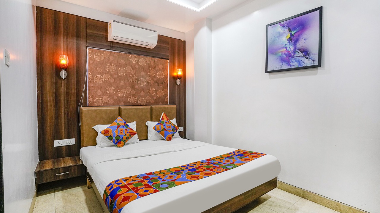 Photo of Bedroom in Daulatabad