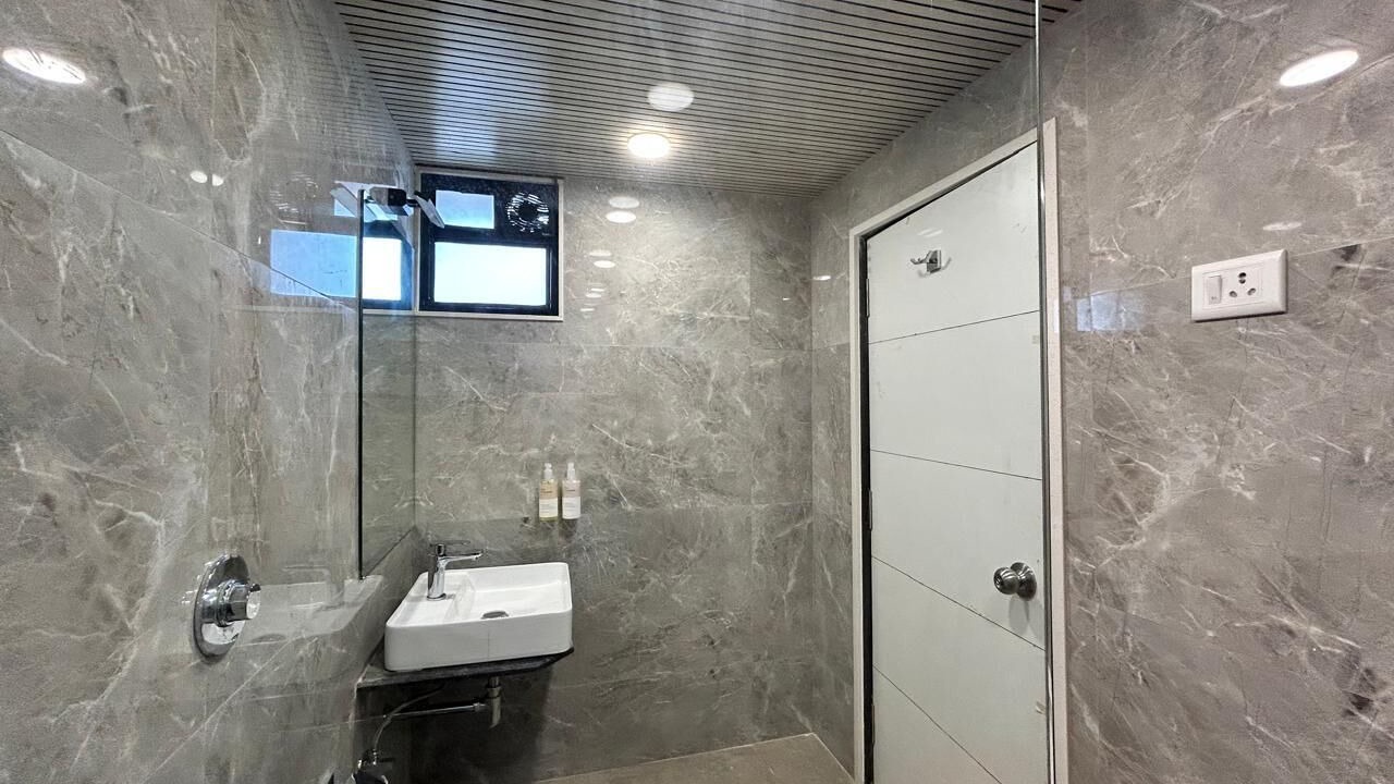 Photo of Bathroom in Mahabaleshwar