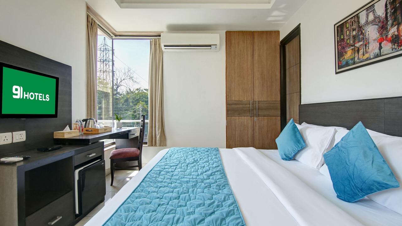 Photo of Bedroom in Sector 39