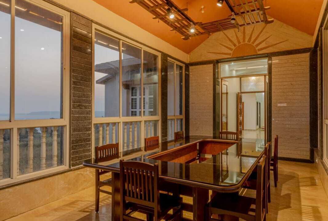 Photo of Livingroom in Bhilar