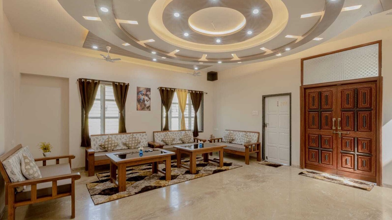 Photo of Livingroom in Bhilar