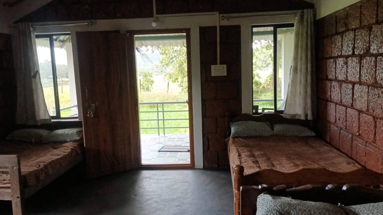 Photo of Bedroom in Timbholi