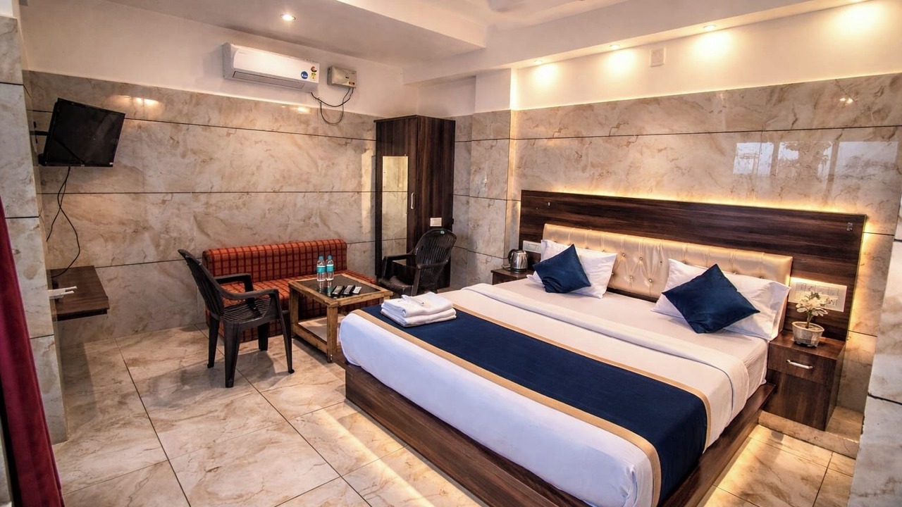 Photo of Bedroom in Murudeshwara