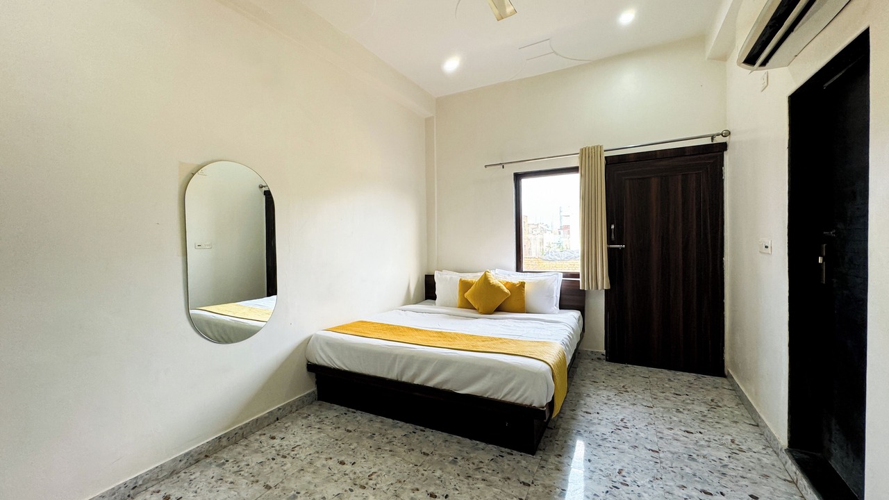 Photo of Bedroom in Mathura