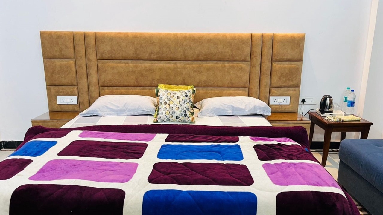 Photo of Bedroom in Mayapur