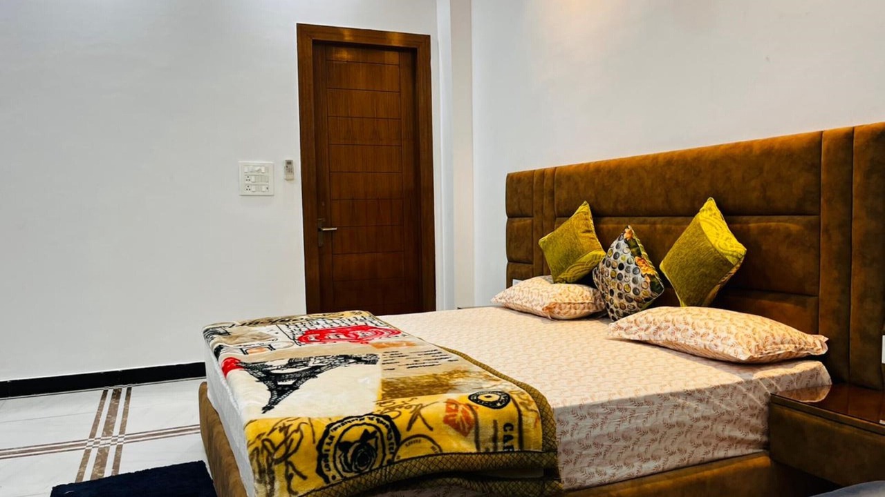 Photo of Bedroom in Mayapur