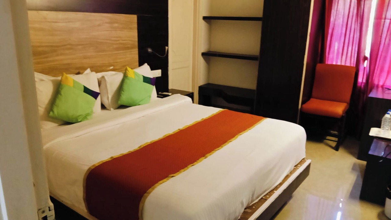 Photo of Bedroom in Navrangpura