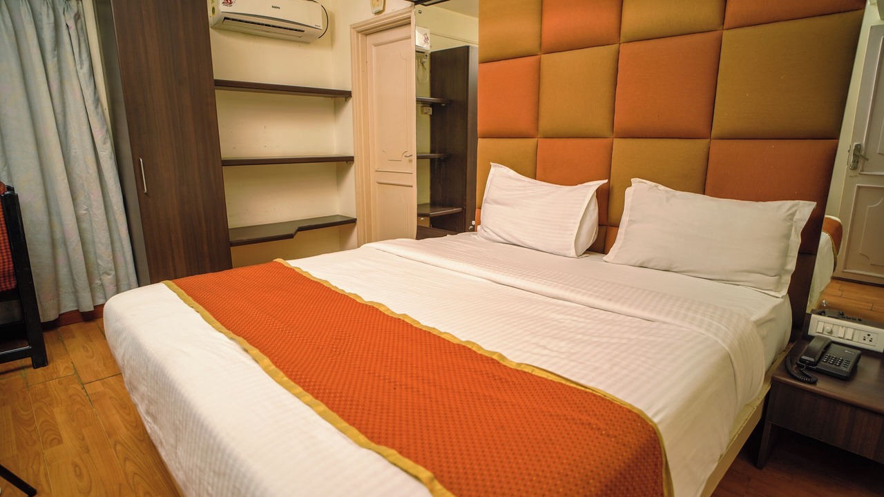 Photo of Bedroom in Navrangpura