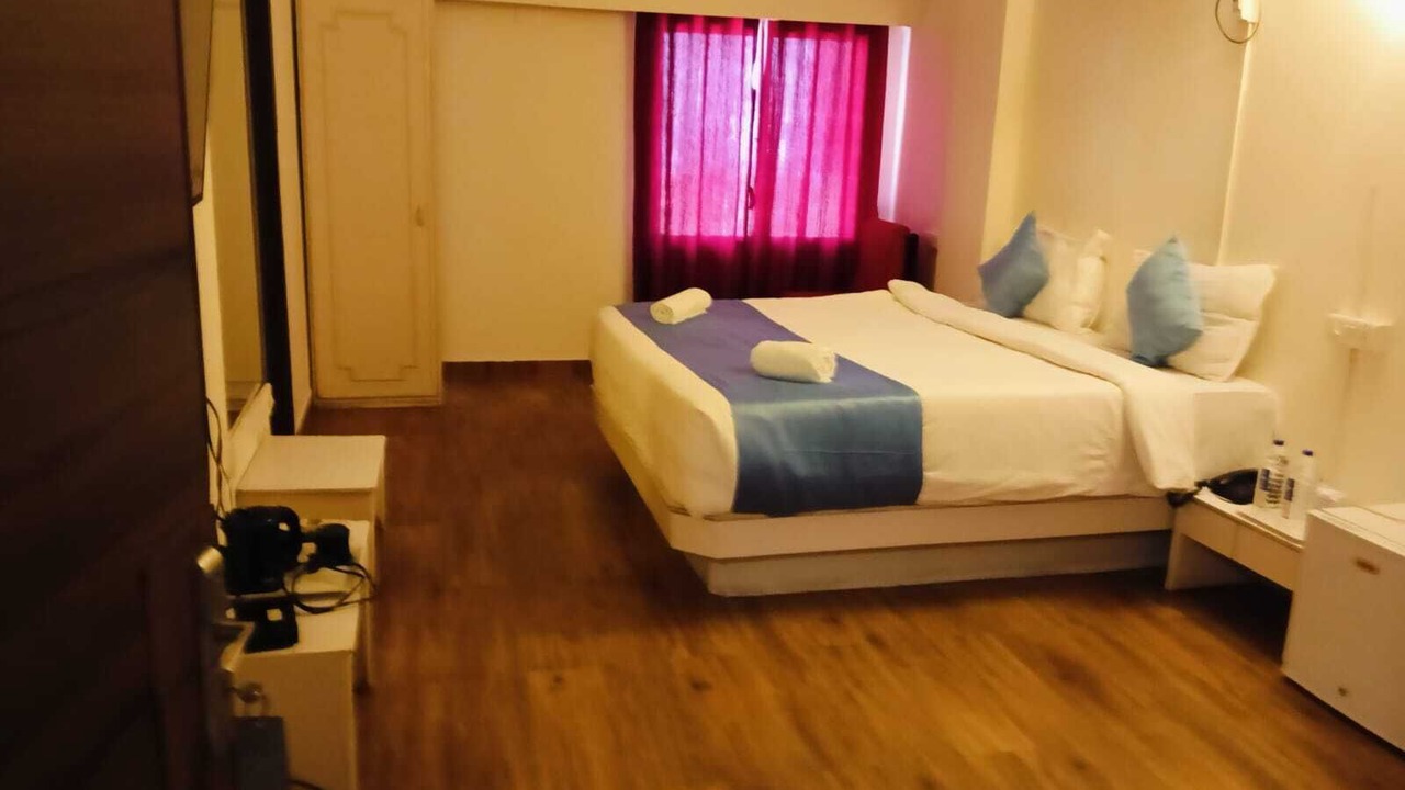Photo of Bedroom in Navrangpura