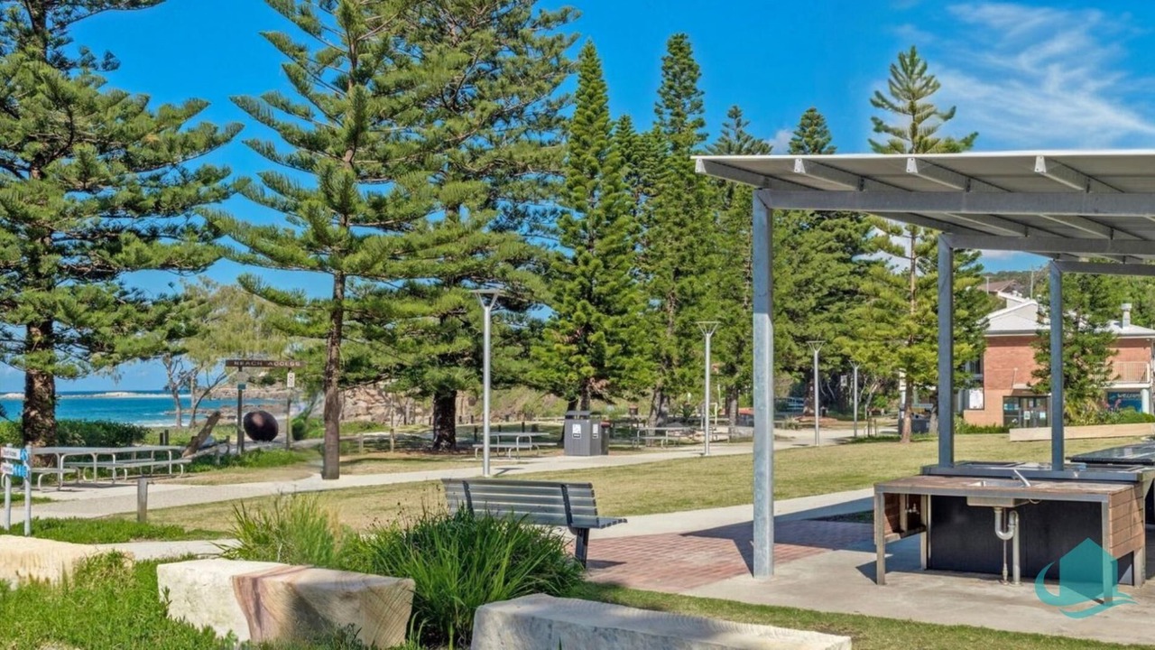 Photo of Outdoor in Caves Beach