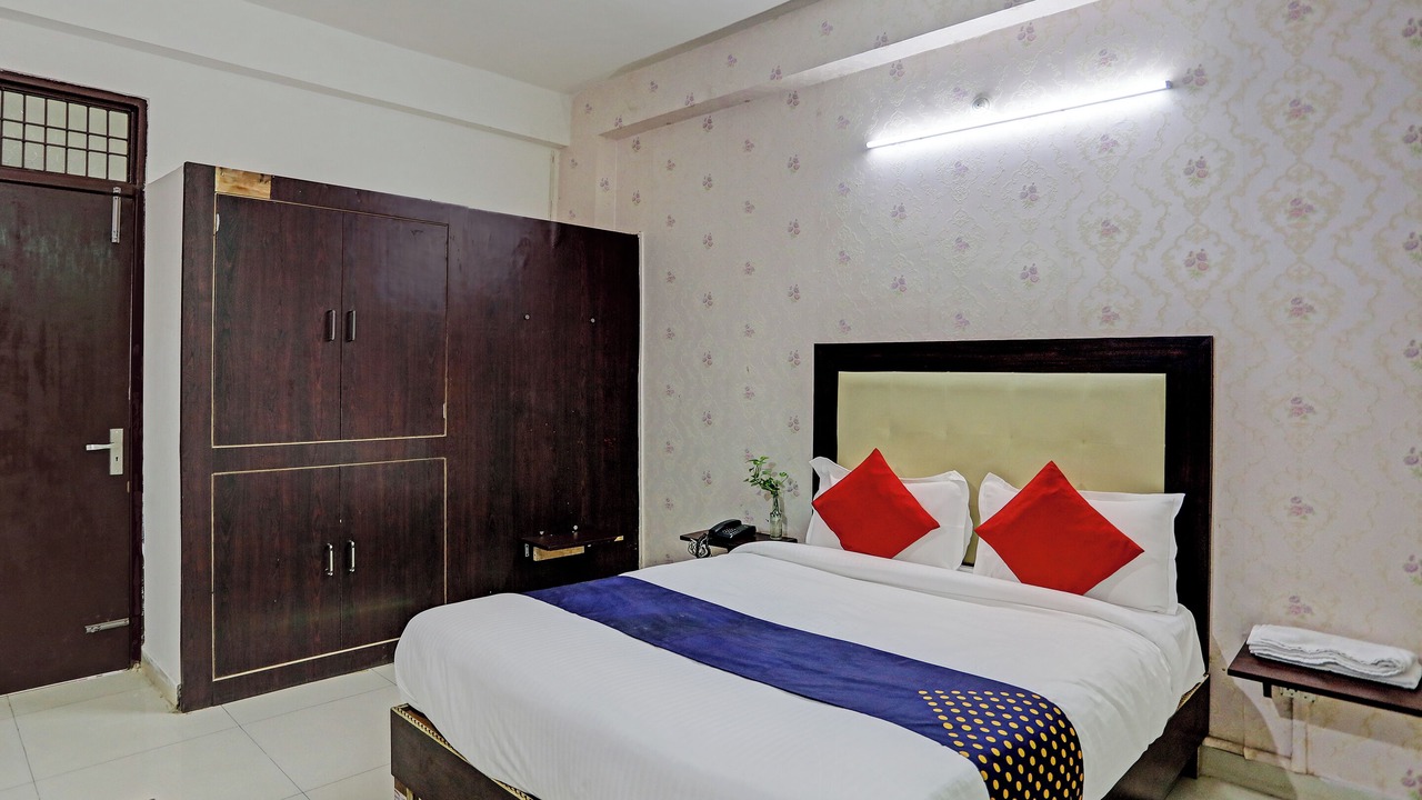 Photo of Bedroom in Gomti Nagar
