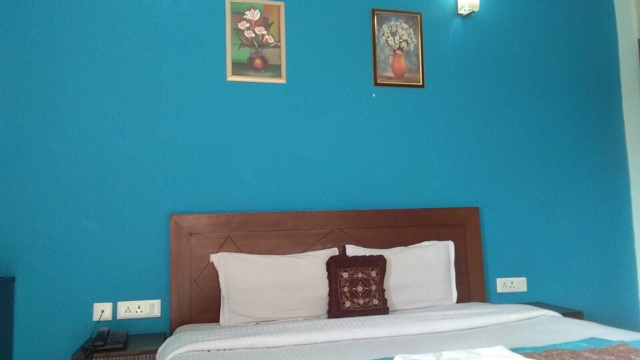 Photo of Bedroom in DLF Phase 3