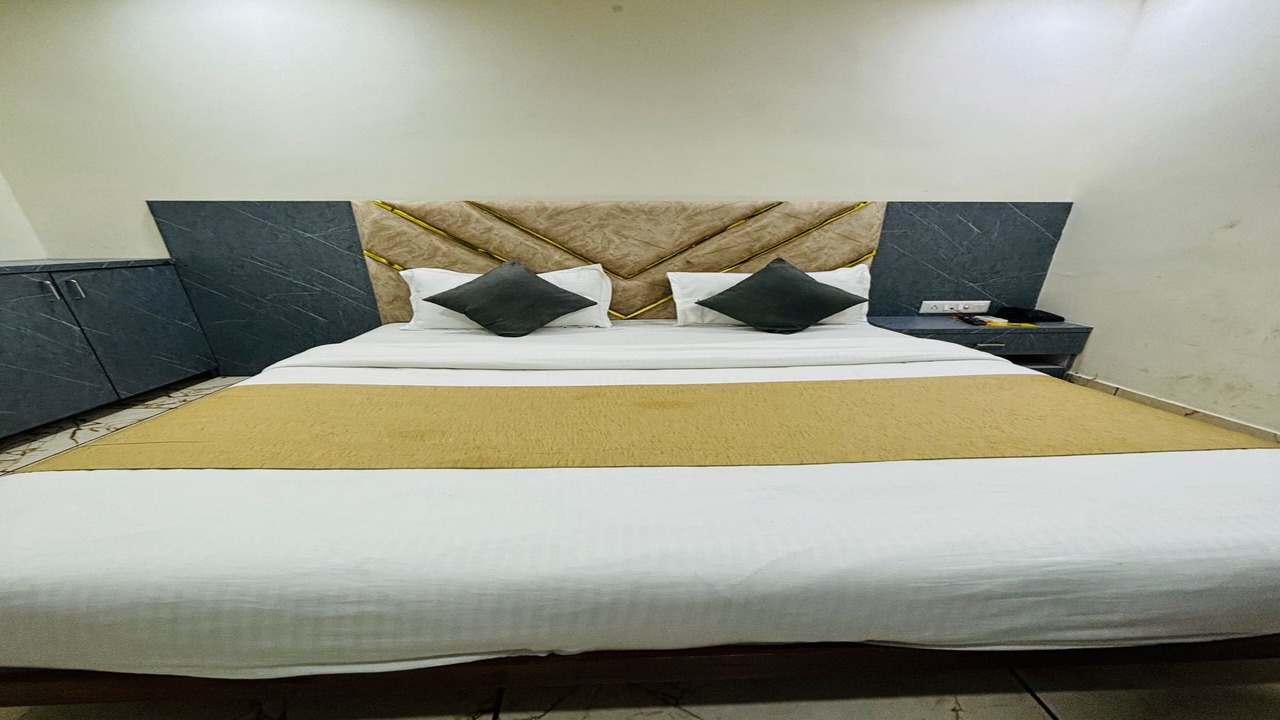 Photo of Bedroom in Ahmedabad