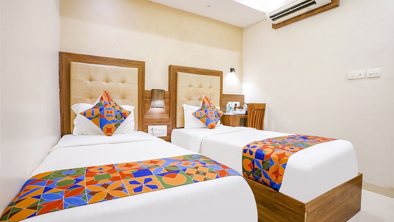 Photo of Bedroom in Prabhadevi
