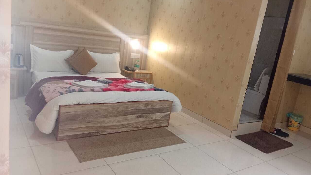 Photo of Bedroom in Badrinath