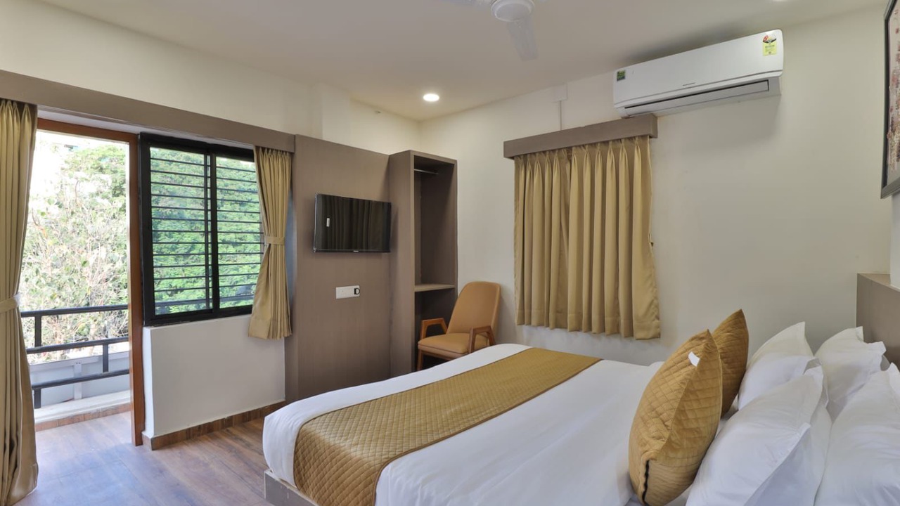 Photo of Bedroom in Palanpur