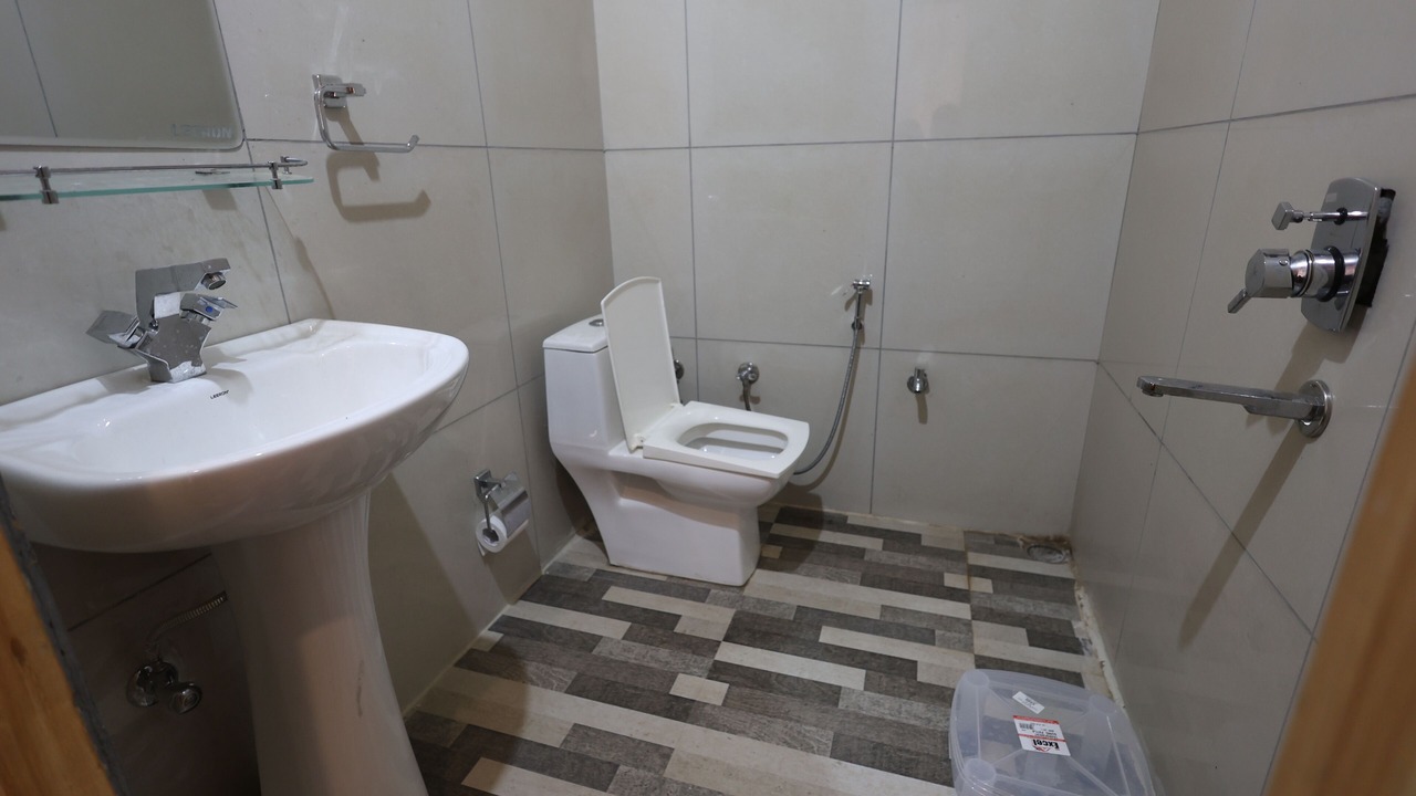 Photo of Bathroom in Banjar