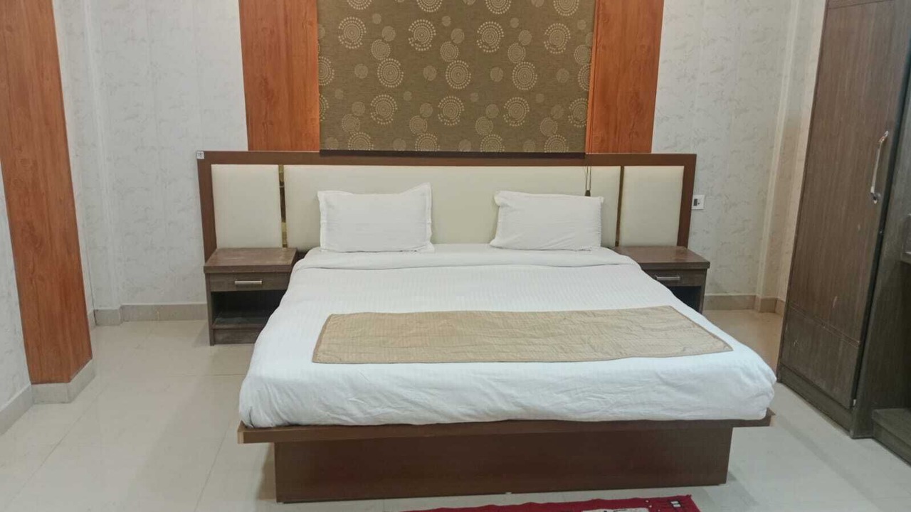 Photo of Bedroom in Rakabganj