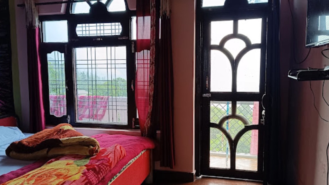 Photo of Bedroom in Munsyari