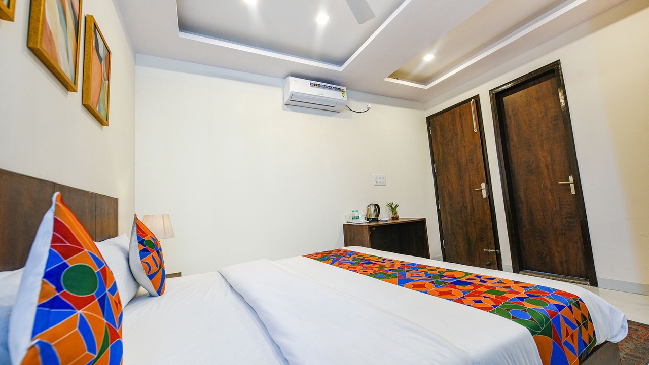 Photo of Bedroom in Mayapur