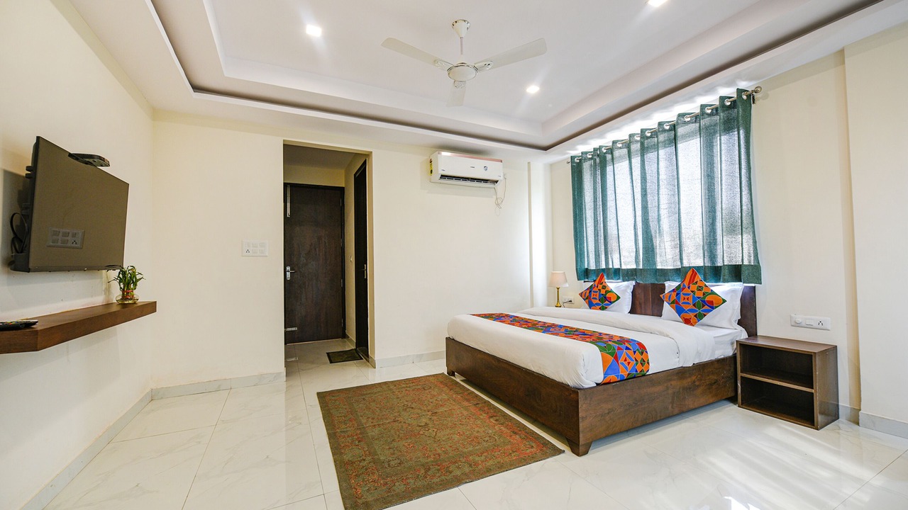 Photo of Bedroom in Mayapur