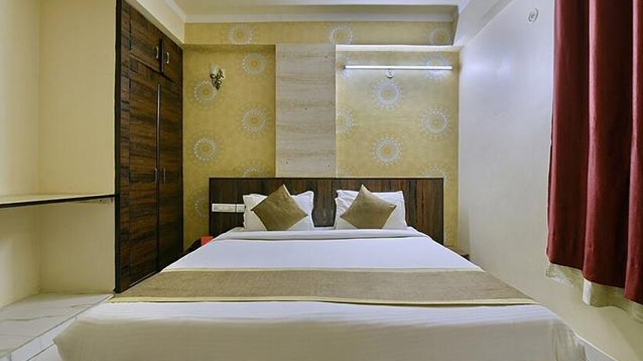 Photo of Bedroom in Raja Park