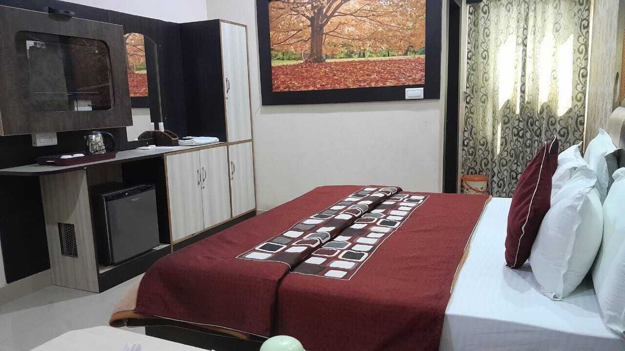 Photo of Bedroom in Mau Ranipur
