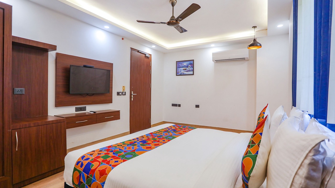 Photo of Bedroom in Kalkaji