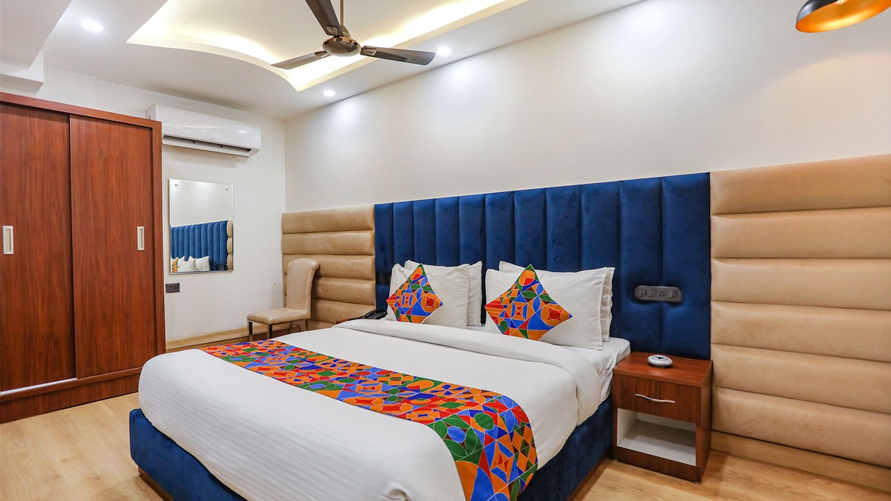 Photo of Bedroom in Kalkaji