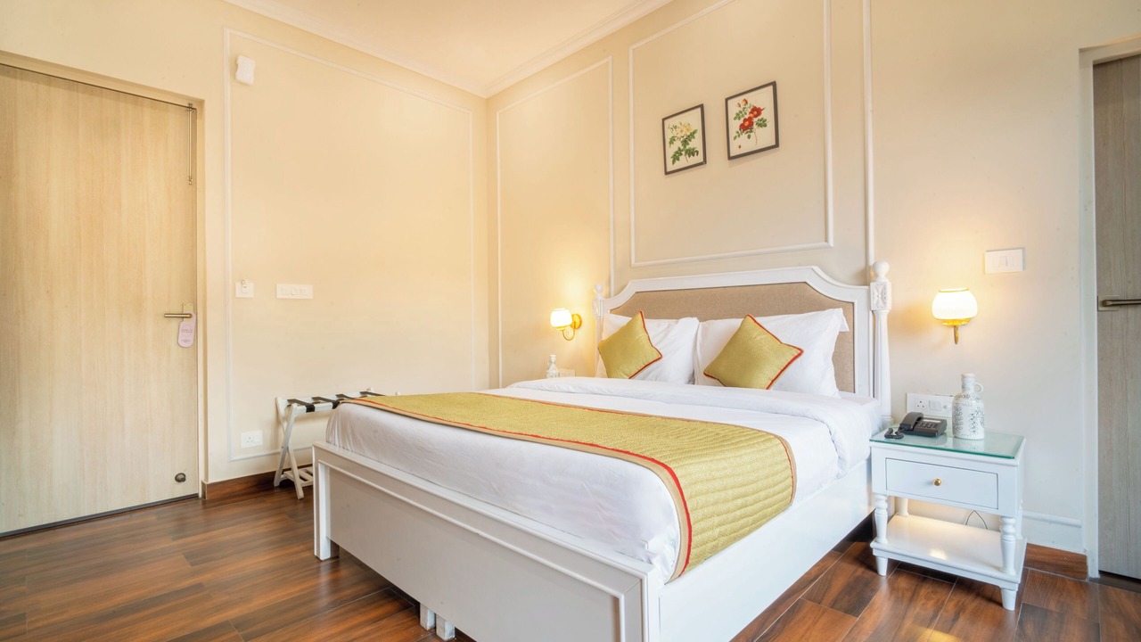 Photo of Bedroom in Lansdowne