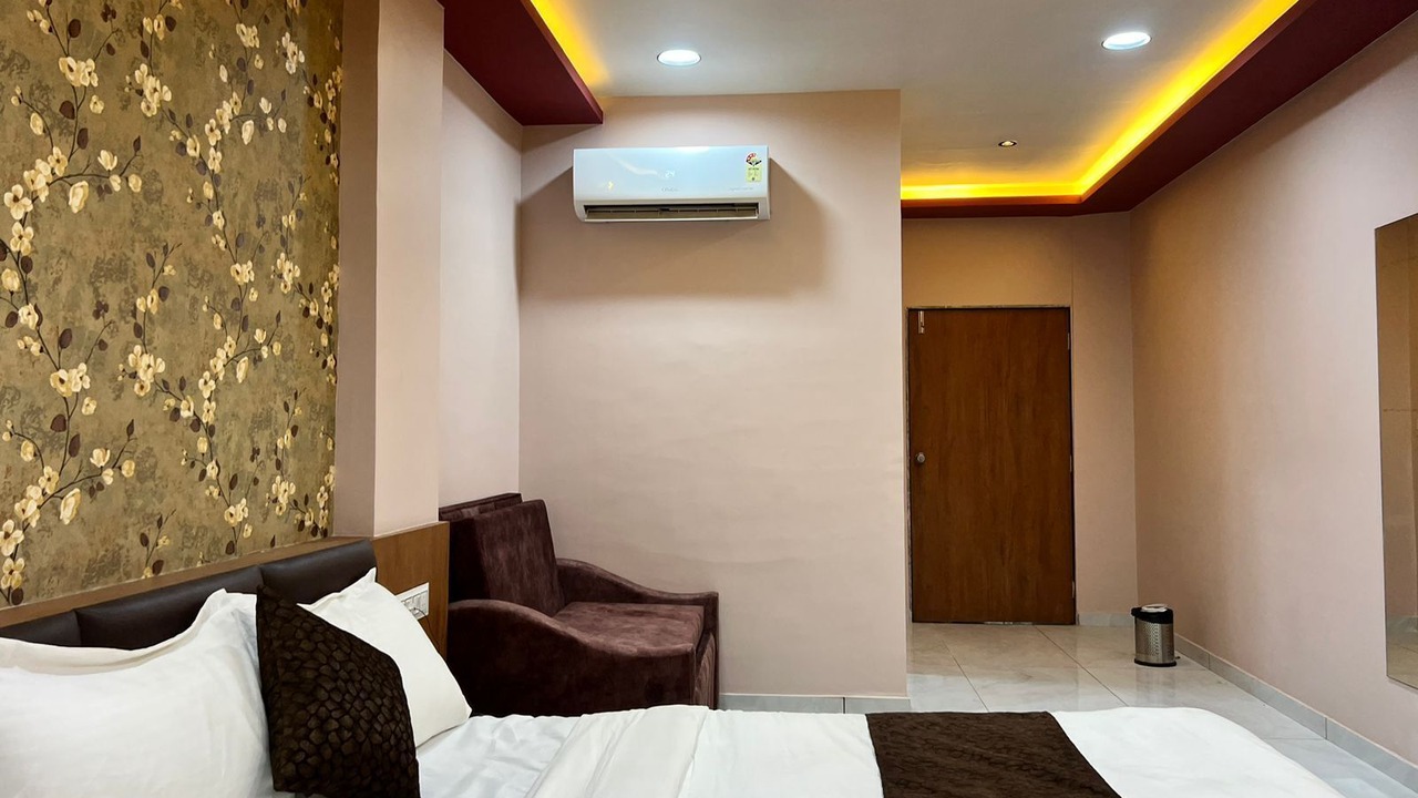 Photo of Bedroom in Gandhinagar