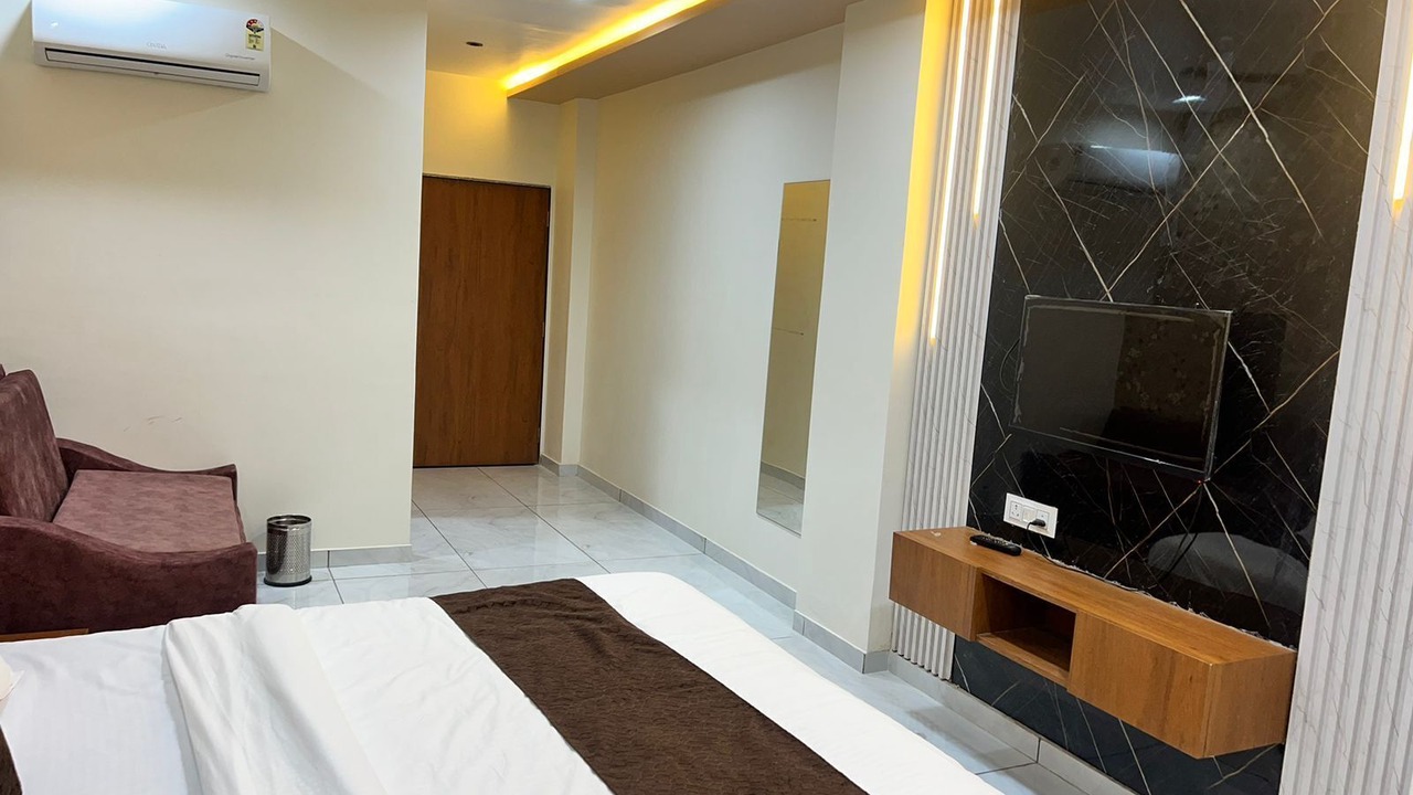 Photo of Bedroom in Gandhinagar