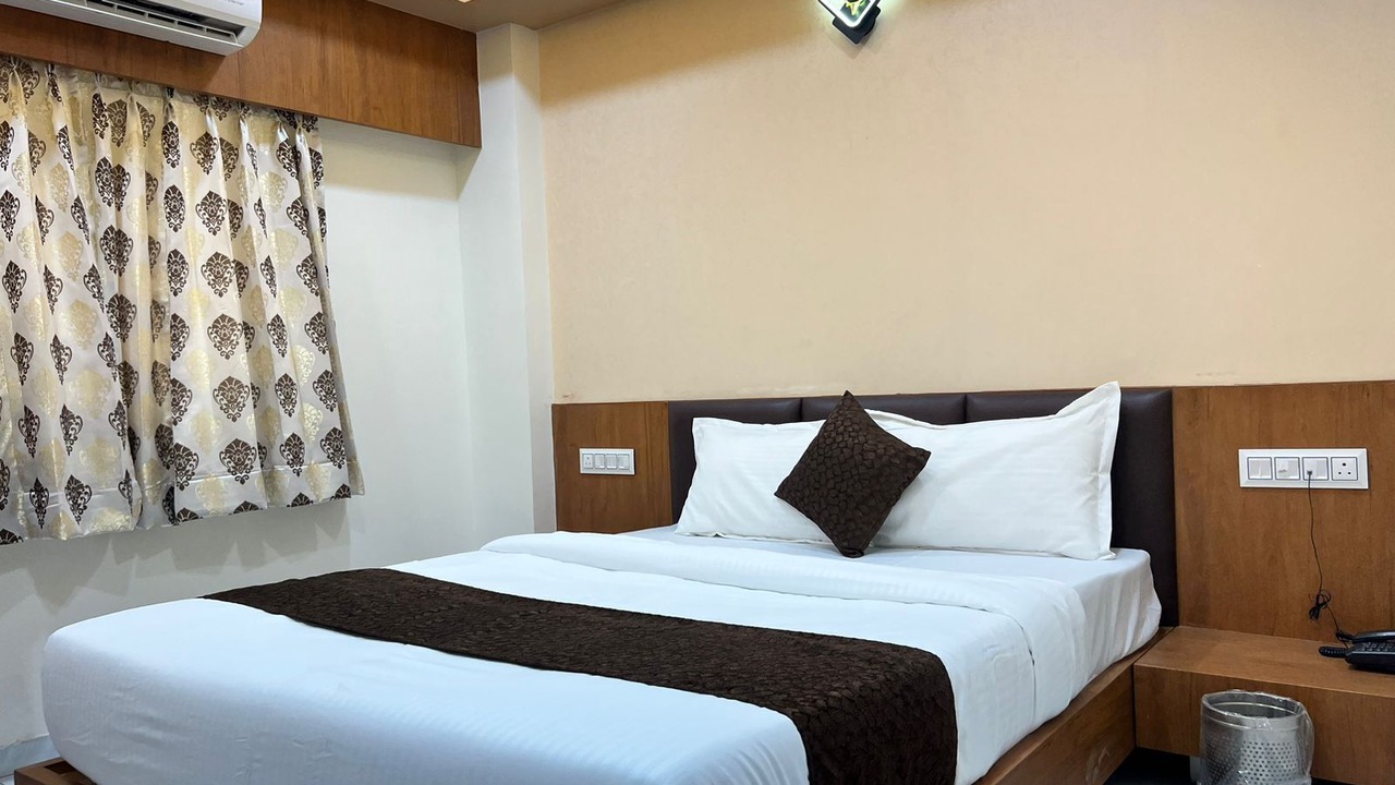 Photo of Bedroom in Gandhinagar
