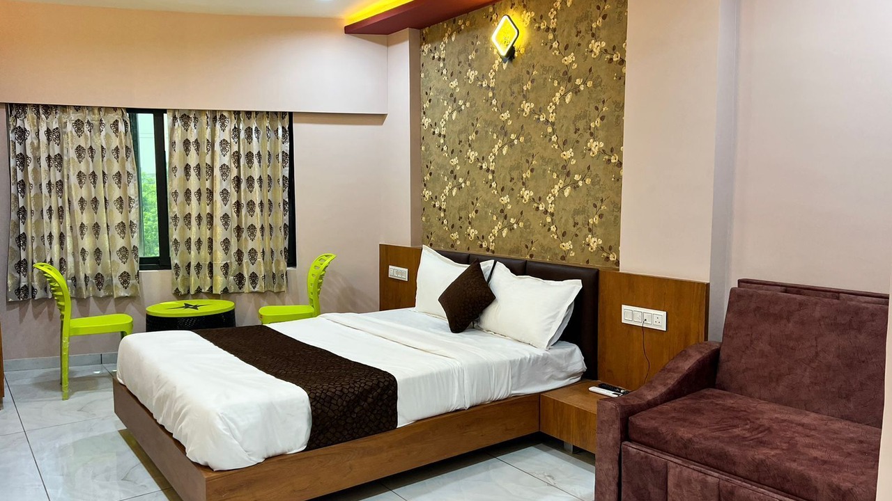Photo of Bedroom in Gandhinagar
