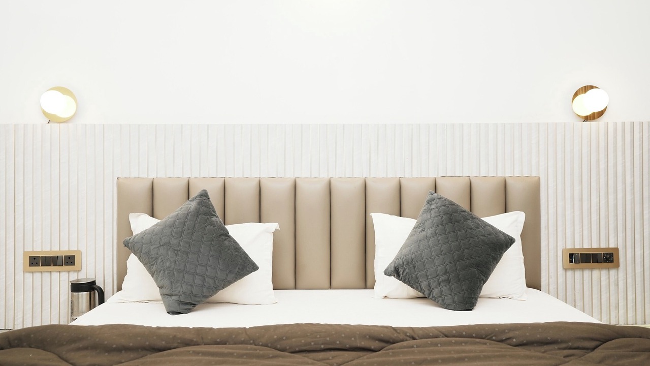 Photo of Bedroom in Mahabaleshwar