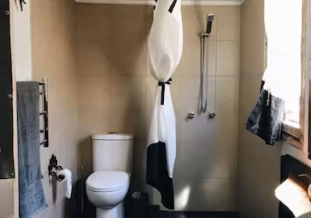 Photo of Bathroom in Wentworth Falls